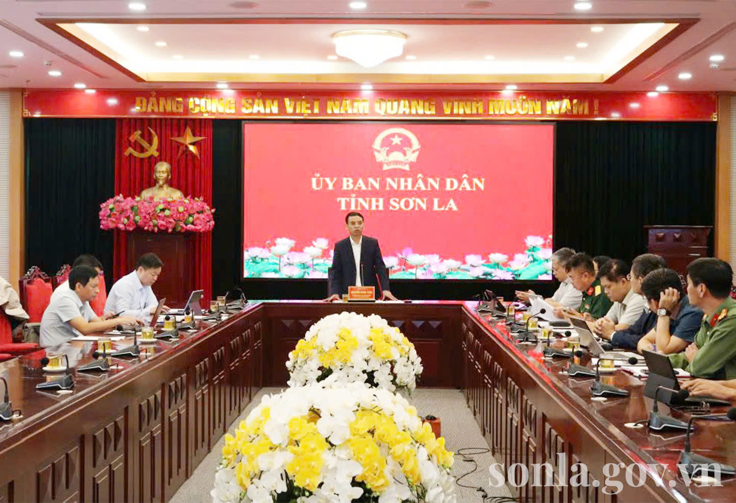 anh tin bai